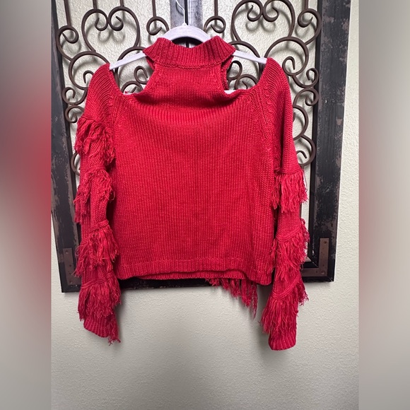 Blue B Collection deep red fringe cold shoulder sweater - Picture 3 of 5